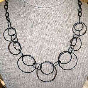 Ladies NY Metal Hoop Link Necklace